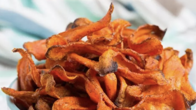 Healthy-Baked-Carrot-Chips